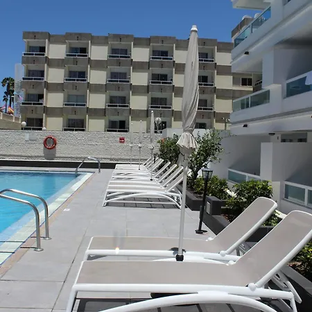 Aparthotel Fayna